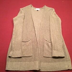 Army green woman’s good condition cardigan